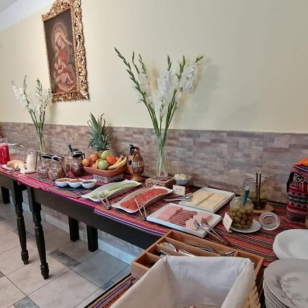 Yanuy Culinary Guest House كوسكو المظهر الخارجي الصورة