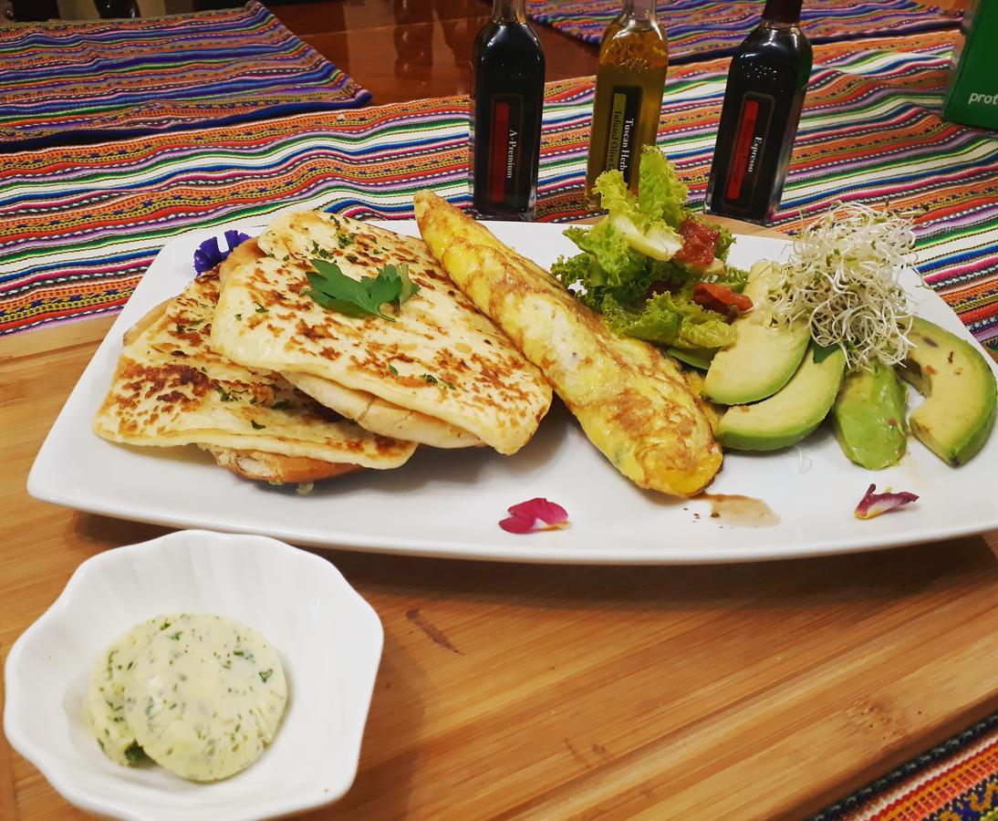 Yanuy Culinary Guest House كوسكو المظهر الخارجي الصورة