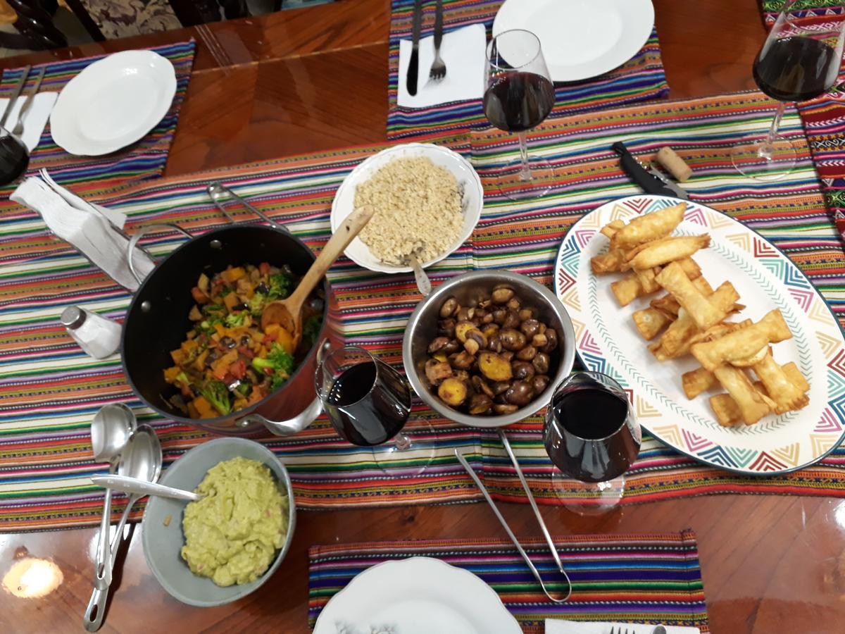 Yanuy Culinary Guest House كوسكو المظهر الخارجي الصورة