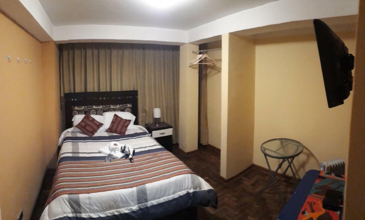 Yanuy Culinary Guest House كوسكو المظهر الخارجي الصورة